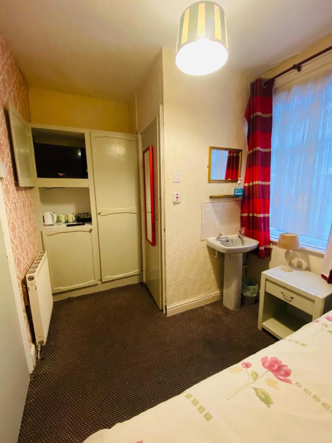 Delamere Hotel Blackpool Ngoại thất bức ảnh