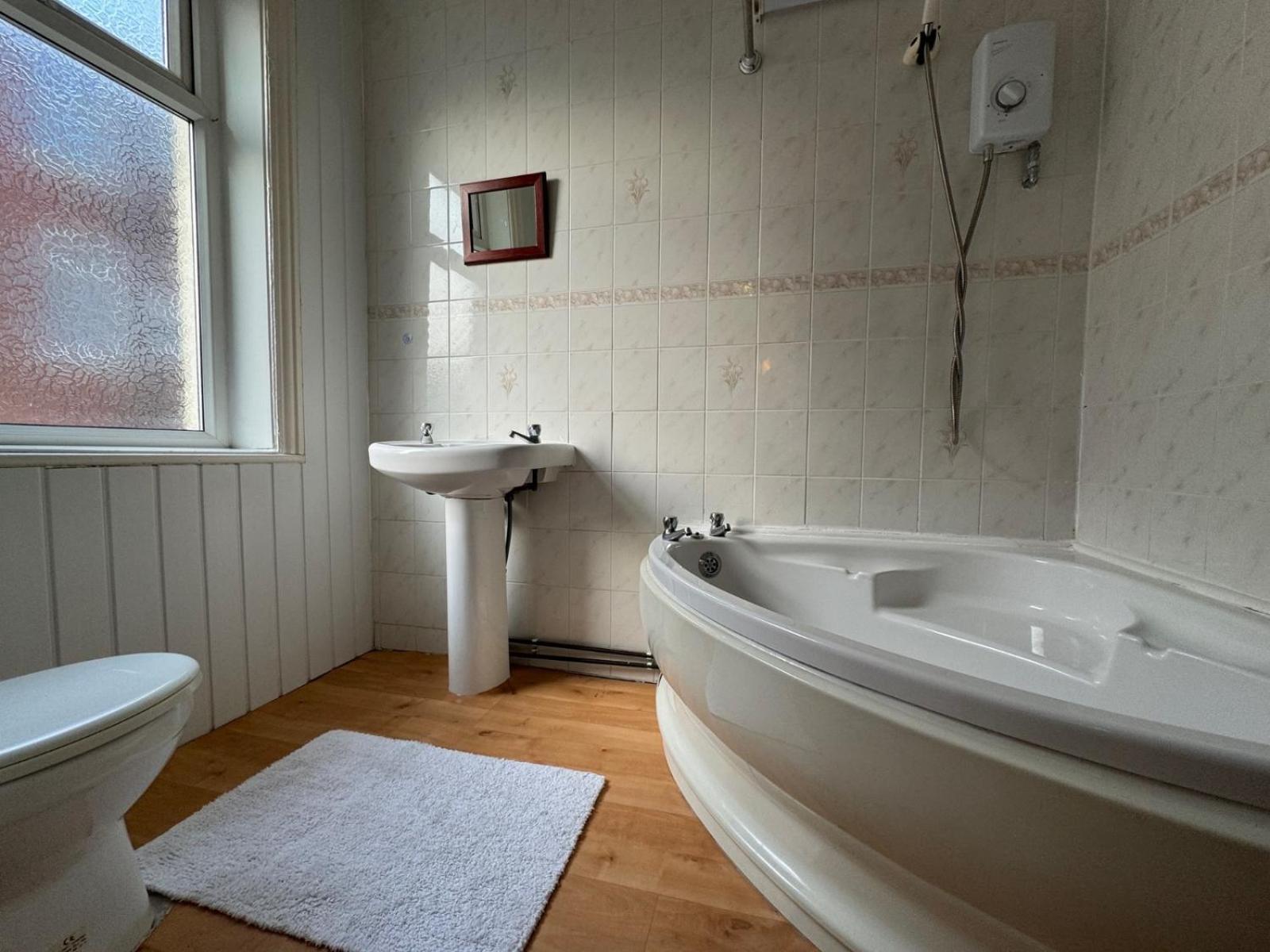 Delamere Hotel Blackpool Ngoại thất bức ảnh